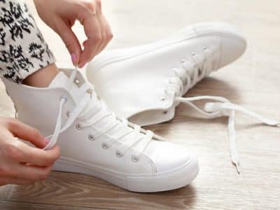 Redonner de l'éclat à vos Converse blanches : astuces et conseils pour un nettoyage efficace